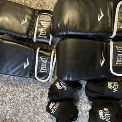 Everlast Training Slip On Boxing Gloves With Wraps 