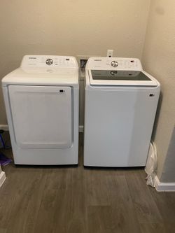 Washer and dryer set