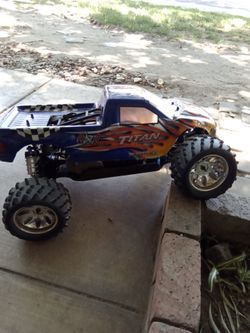 1/5 scale 2 stroke titan turnigy 4×4