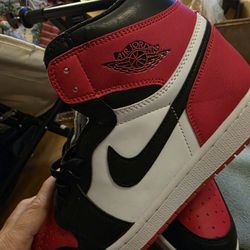 AIR JORDAN RETRO HIGHS SIZE 13
