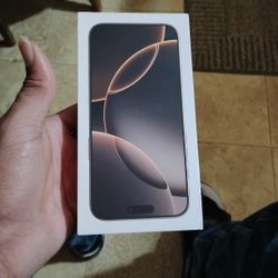 iPhone 16 Pro Max