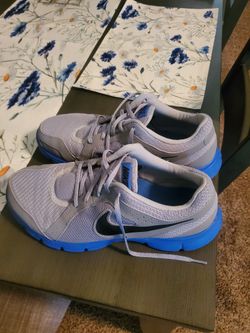GENTLY USED NIKE FLEX EXPERIENCE RN2 SIZE 12 for Sale in Deltona