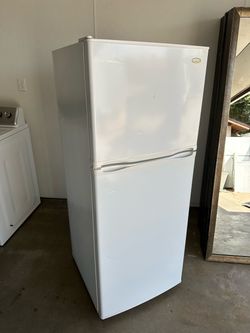 Dandy Refrigerator 10 cu ft (1 month warranty)