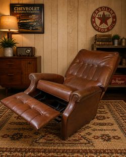 Vintage recliner 1968