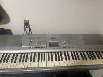 Yamaha Portable Grand DGX-205