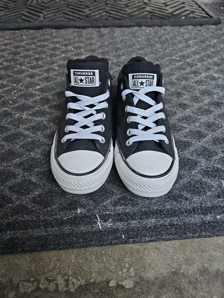 Converse Womens Size 8