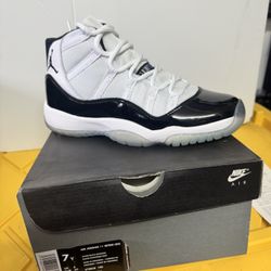 Jordan 11 CONCORD