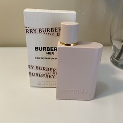 Women’s Burberry perfume