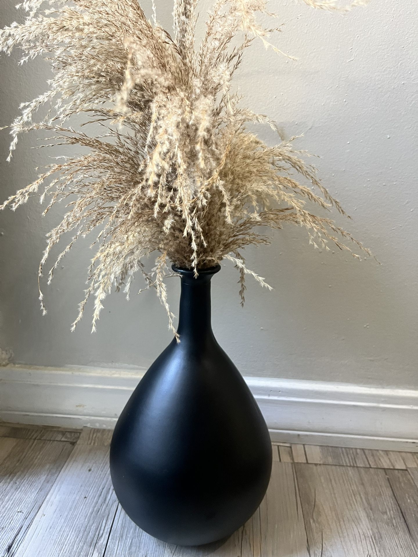 Vase & Floral