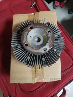 2002 Toyota Seqouia Fan Clutch