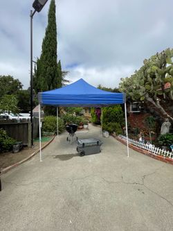EZUP Canopy Vantage 10’ X 10’ (Used)