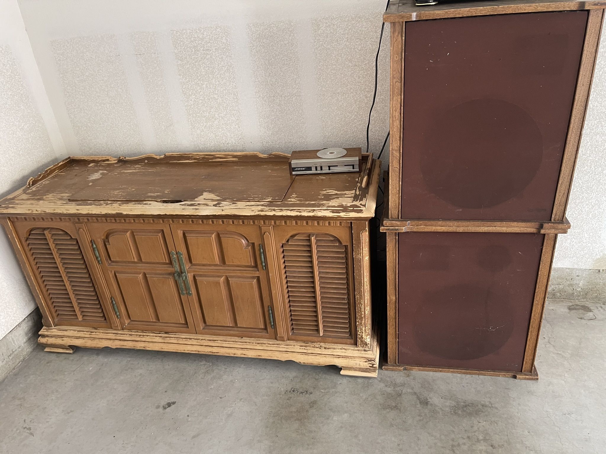 RCA VQT51L Vintage Stereo Console and Record Player