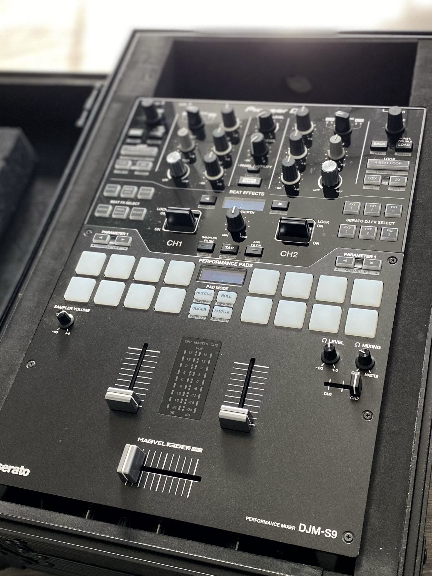 Pioneer DJM-S9 DJ Mixer