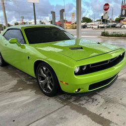 2015 Dodge Challenger R/T Plus 