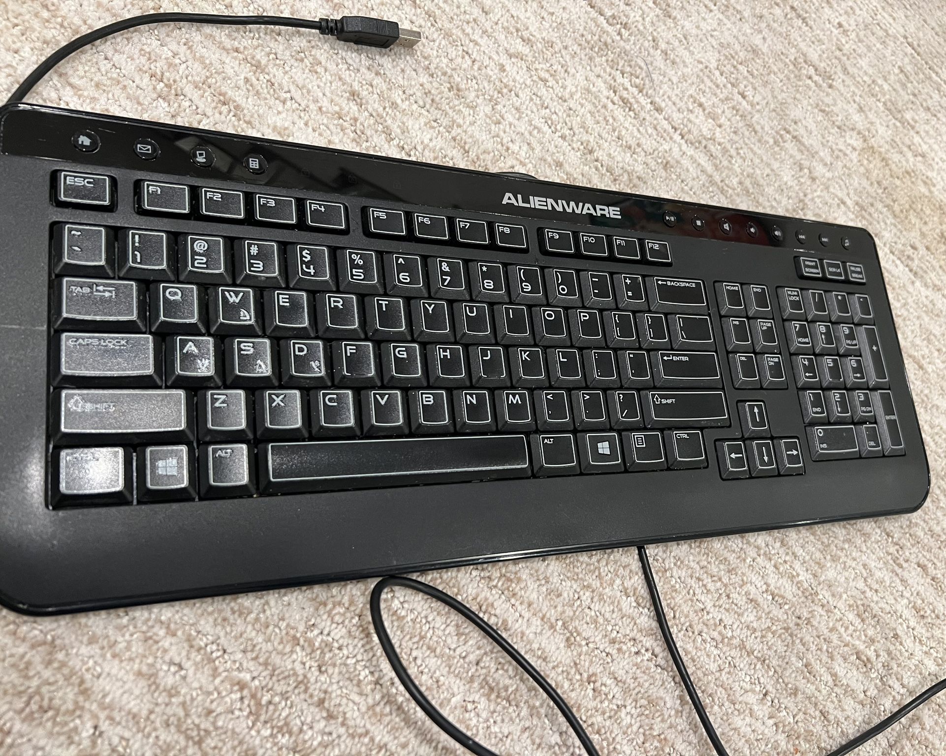 AlienWARE Multimedia Black USB Keyboard
