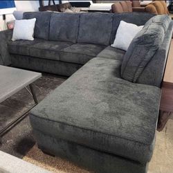 🛋️ NEW  Grey Bargain Comfy Sectional Reversible w/Pillows 🚛  Avail 🛋️
