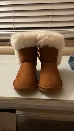 Juicy Couture Brown Faux Fur Boots -(size 3)