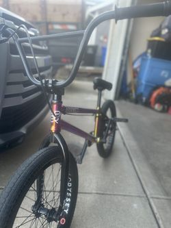 MSRP $2400 Bmx 21.25 Top Tupe / Built from the frame up, you won't find a better deal