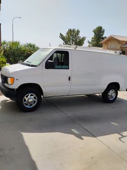 2001 Ford E-250