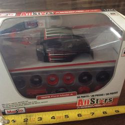 Brand new MAISTO Diecast metal model kit