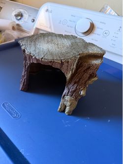 Small hide log