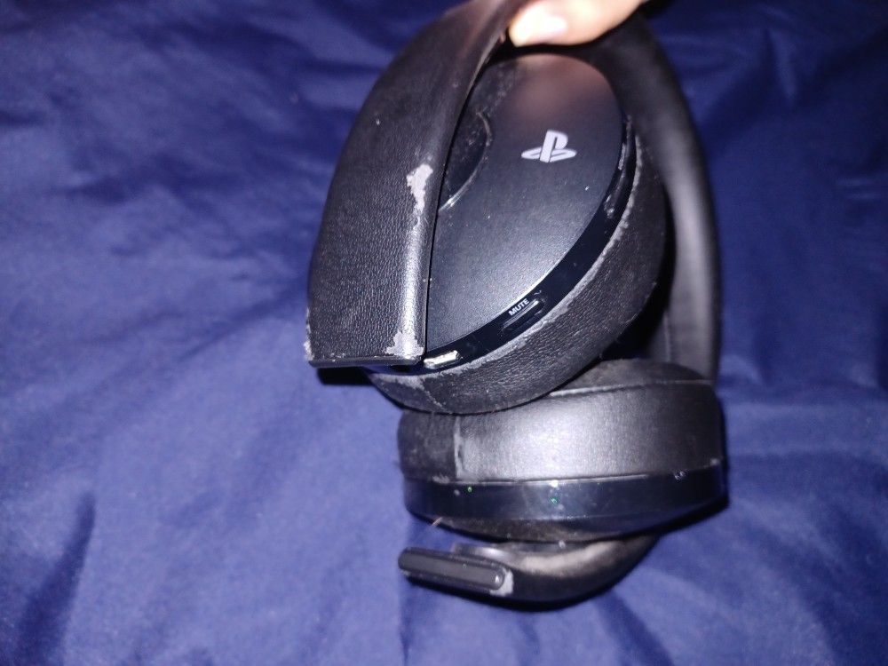 Airpods Pro And Sony Playstation Wireless Headset for Sale in San