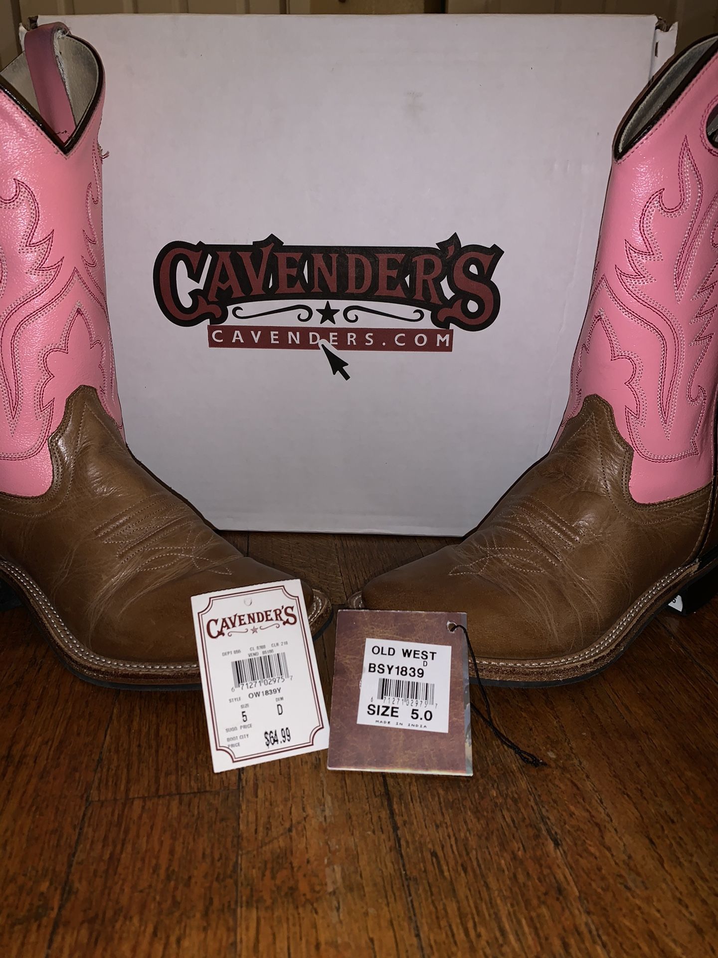 Cavender’s Girl boots size 5