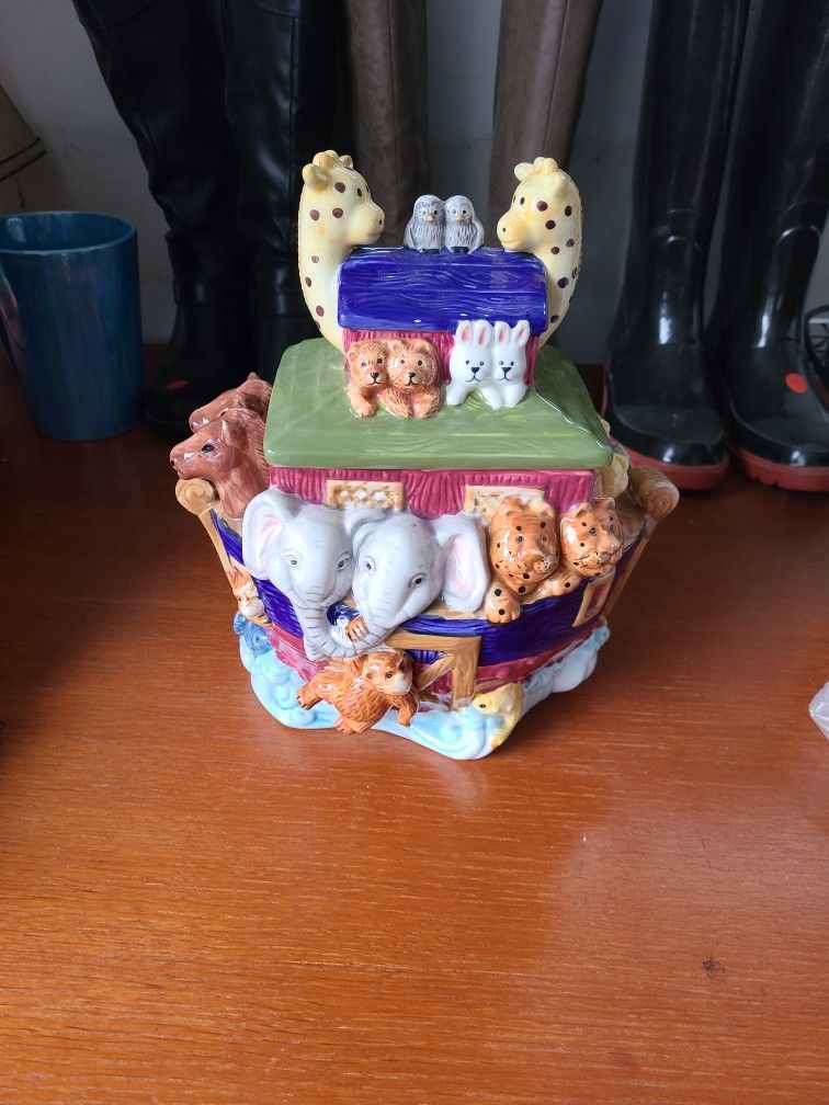 Noah's Ark Cookie Jar