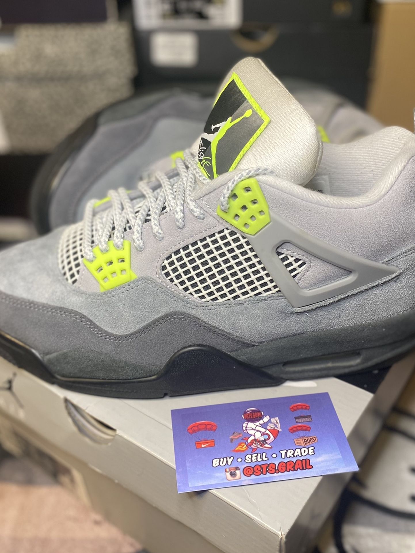 Jordan 4 “Neon”
