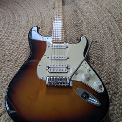  2014 Fender Standard Stratocaster HSS