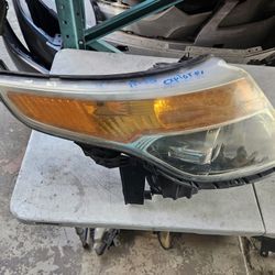Ford Explorer Right Headlight Oem