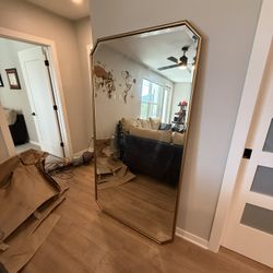 Exquisite Full-Length Standing Mirror