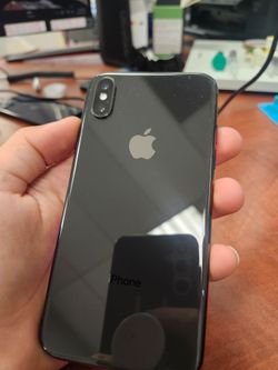iPhone X / Unlocked