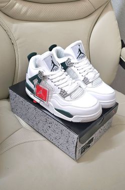 Jordan 4 Retro