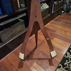 Wood Classical Guitar Stand