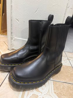 Dr Marten Boots