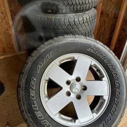 2011 Jeep Wrangler Sahara 2 dr Parts 
