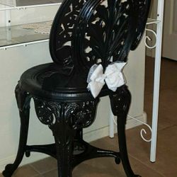 VINTAGE ORNATE BLACK WHITE LACE BOW VICTORIAN DRESSING TABLE VANITY CHAIR