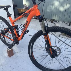 Trek Fuel Medium 29’