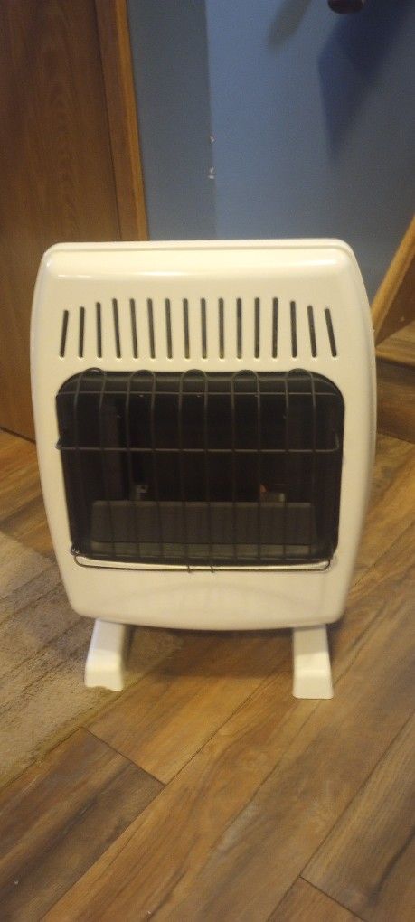 Dyna-Glo 18000 BTU Gas Wall Heater, Brand New