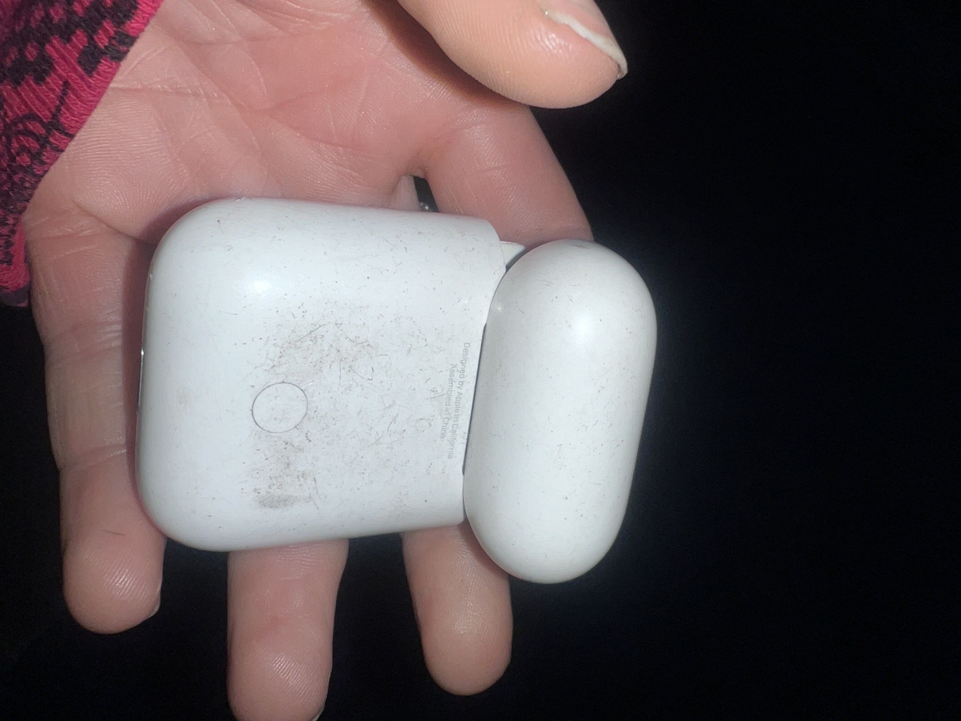 Apple Air Pods Model #1602 2nd generation 