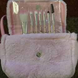 Hello Kitty Brush Set