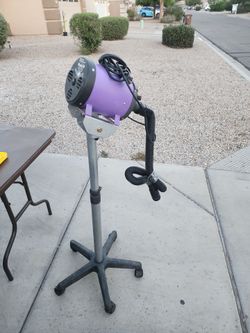 Dog grooming blow dryer
