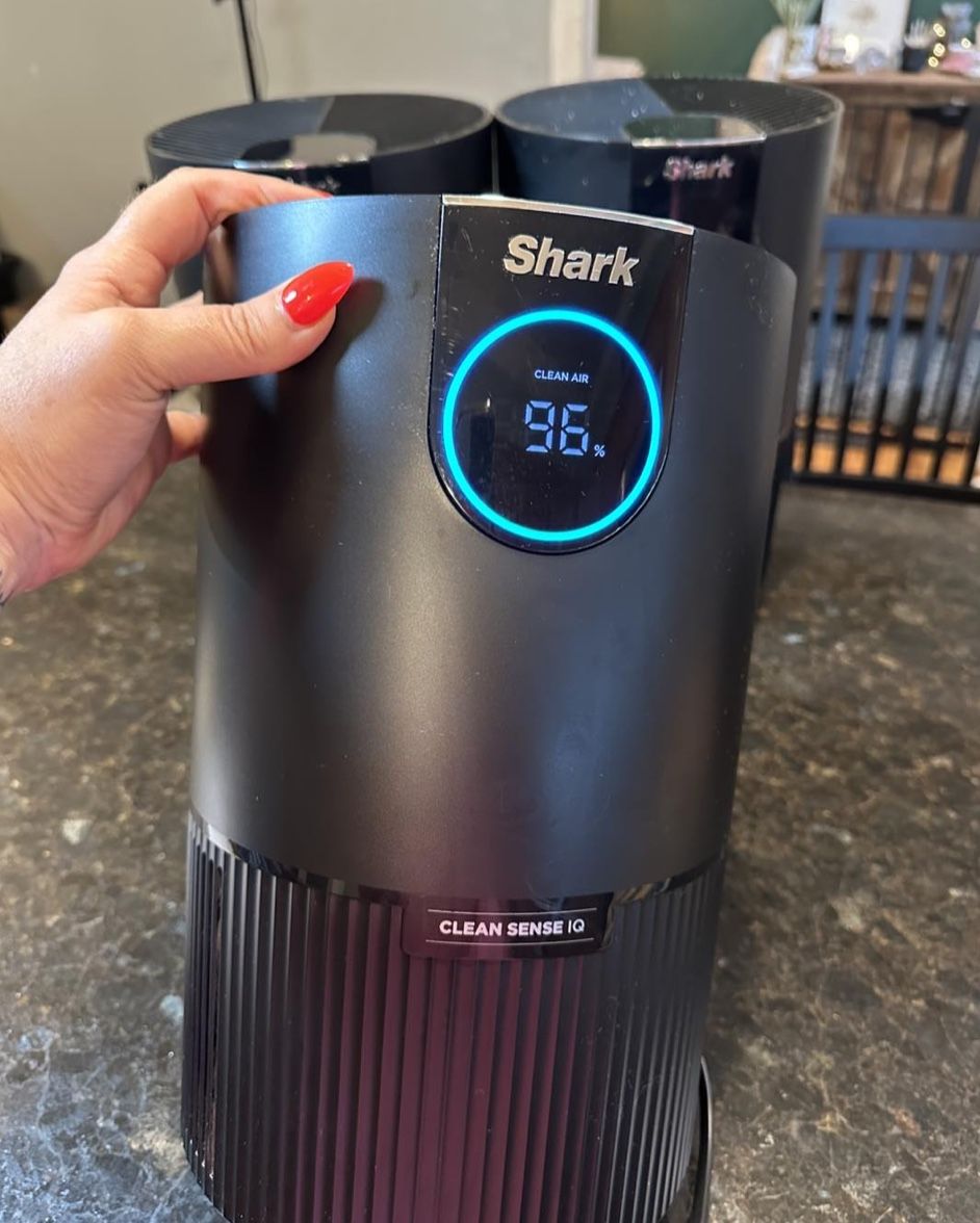 NEW Shark Air Purifier W/ NanoSeal HEPA, Cleansense IQ, Odor Lock, (Renewed) !