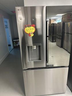 LG Instaview Refrigerator |  Brand New | We Deliver | On Sqle 