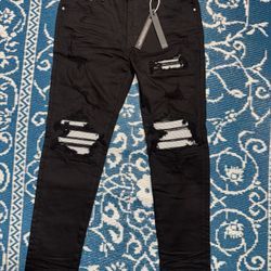 Amiri Slim Jeans 