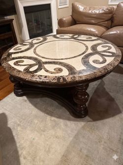 Thomasville circular coffee table