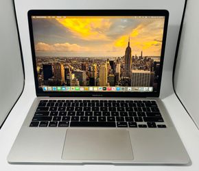 Apple MacBook Air 13” 2020 Core i5 16GB RAM 512GB SSD $399