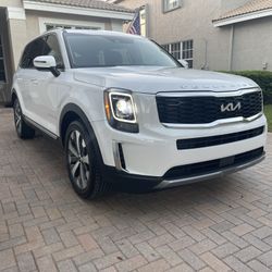 2022 KIA TELLURIDE 
