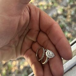 14kt White Told With Diamonds Rings For Woman 